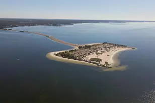 723 Pent St, Tarpon Springs, FL 34689 - Photo 44