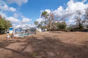 6905 W Knights Griffin Rd, Plant City, FL 33565 - Photo 14