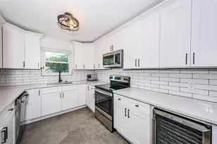 618 40th Ave N, Saint Petersburg, FL 33703 - Photo 10