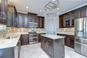 10455 Flagstaff Falls Ave, Riverview, FL 33578 - Photo 12