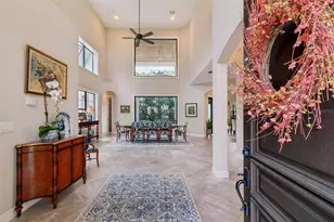 2906 W Hawthorne Rd, Tampa, FL 33611 - Photo 8