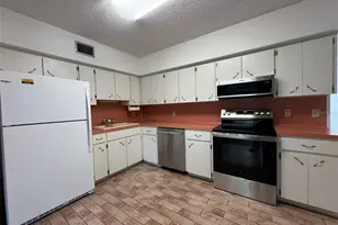 2170 Americus Blvd S, Clearwater, FL 33763 - Photo 4