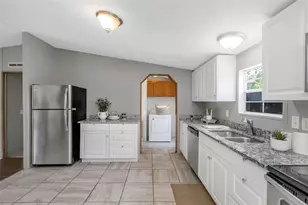 3196 Bartlett St, Spring Hill, FL 34606 - Photo 8