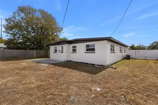 5235 54th Ave N, Saint Petersburg, FL 33709 - Photo 22