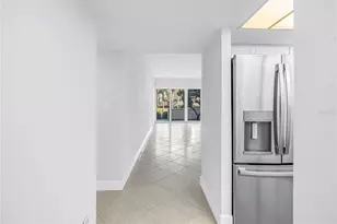 7400 Sun Island Dr S, South Pasadena, FL 33707 - Photo 10