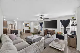 5335 New Friendship Pl, Tampa, FL 33619 - Photo 8