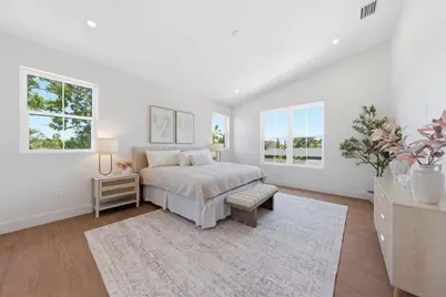5130 Dartmouth Avenue N, Saint Petersburg, FL 33710 - Photo 40