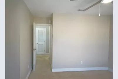 3333 Las Campos Place, Tampa, FL 33611 - Photo 14