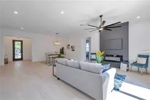 4307 S Clark Ave, Tampa, FL 33611 - Photo 2