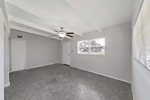 1721 Darlington Dr, Tampa, FL 33619 - Photo 10