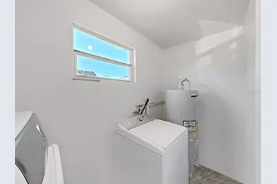 1721 Darlington Drive, Tampa, FL 33619 - Photo 18