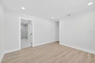 6403 Elliot Dr, Tampa, FL 33615 - Photo 10