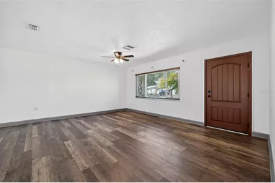 1210 46th Avenue N, Saint Petersburg, FL 33702 - Photo 4