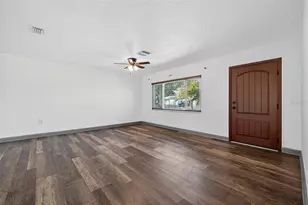 1210 46th Ave N, Saint Petersburg, FL 33702 - Photo 4