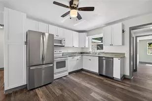 1210 46th Ave N, Saint Petersburg, FL 33702 - Photo 10