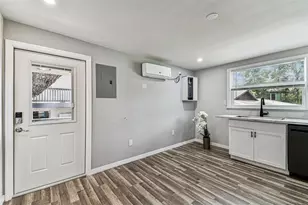 1006 E 26th Ave, Tampa, FL 33605 - Photo 2