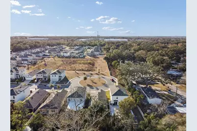 5221 Hillside Meadow Place, Tampa, FL 33610 - Photo 38