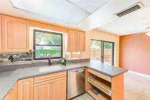 3471 14th Ave N, Saint Petersburg, FL 33713 - Photo 8