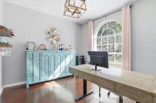 4617 Whispering Park Ln, Tampa, FL 33614 - Photo 14