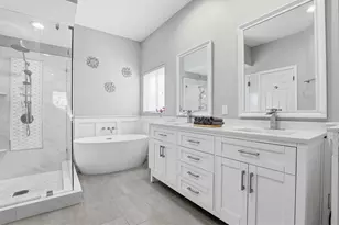 4617 Whispering Park Ln, Tampa, FL 33614 - Photo 2