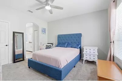 4617 Whispering Park Lane, Tampa, FL 33614 - Photo 4