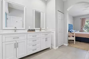 4617 Whispering Park Ln, Tampa, FL 33614 - Photo 40