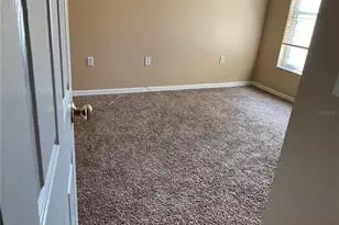 2717 Villa Dr, Valrico, FL 33596 - Photo 6