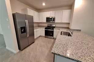 35735 Sunflower Hl Dr, Zephyrhills, FL 33541 - Photo 2