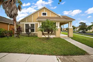 401 Grassy Key Way, Groveland, FL 34736 - Photo 2