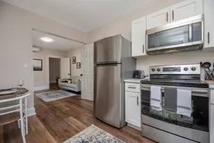 945 13th St N, Saint Petersburg, FL 33705 - Photo 28