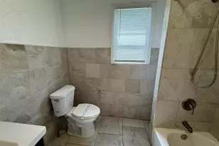 8516 N 12th St, Tampa, FL 33604 - Photo 14