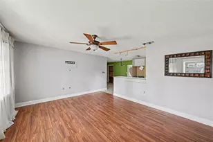 1306 Cason St, Plant City, FL 33563 - Photo 2