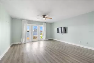 125 Pompano Dr SE, Saint Petersburg, FL 33705 - Photo 4