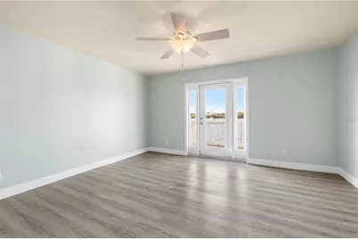 125 Pompano Drive SE, Saint Petersburg, FL 33705 - Photo 18