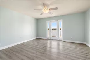 125 Pompano Dr SE, Saint Petersburg, FL 33705 - Photo 18