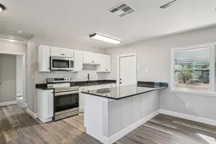 5428 Burlington Ave N, Saint Petersburg, FL 33710 - Photo 14