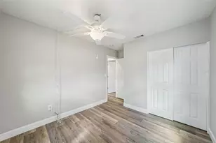 5428 Burlington Ave N, Saint Petersburg, FL 33710 - Photo 22