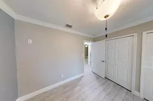 9016 Hogans Bend, Tampa, FL 33647 - Photo 8