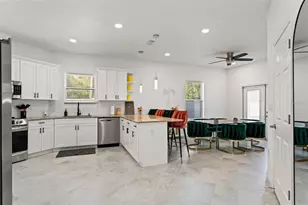 7911 N Packwood Ave, Tampa, FL 33604 - Photo 8