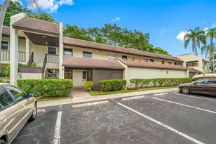 1100 E Bay Dr, Largo, FL 33770 - Photo 1