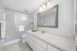 1100 E Bay Dr, Largo, FL 33770 - Photo 18