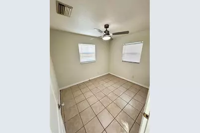 9601 N 10th Street #A, Tampa, FL 33612 - Photo 10