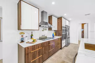 795 Capri Blvd, Treasure Island, FL 33706 - Photo 20