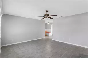 1012 78th St NW, Bradenton, FL 34209 - Photo 2