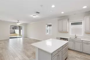 10729 Planer Picket Dr, Riverview, FL 33569 - Photo 12