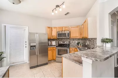 18118 Villa Creek Drive #N/A, Tampa, FL 33647 - Photo 8