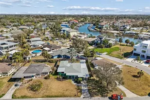 2427 Baywood Dr W, Dunedin, FL 34698 - Photo 66