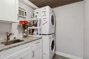 2427 Baywood Dr W, Dunedin, FL 34698 - Photo 42