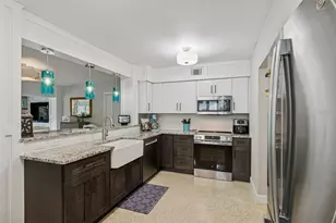 2427 Baywood Dr W, Dunedin, FL 34698 - Photo 2