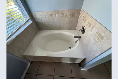 11642 Addison Chase Drive, Riverview, FL 33579 - Photo 12